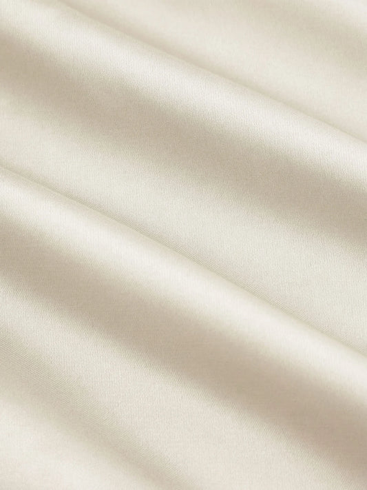 Vestido Maxi A-line con nudo y cuello halter de satén - Crema