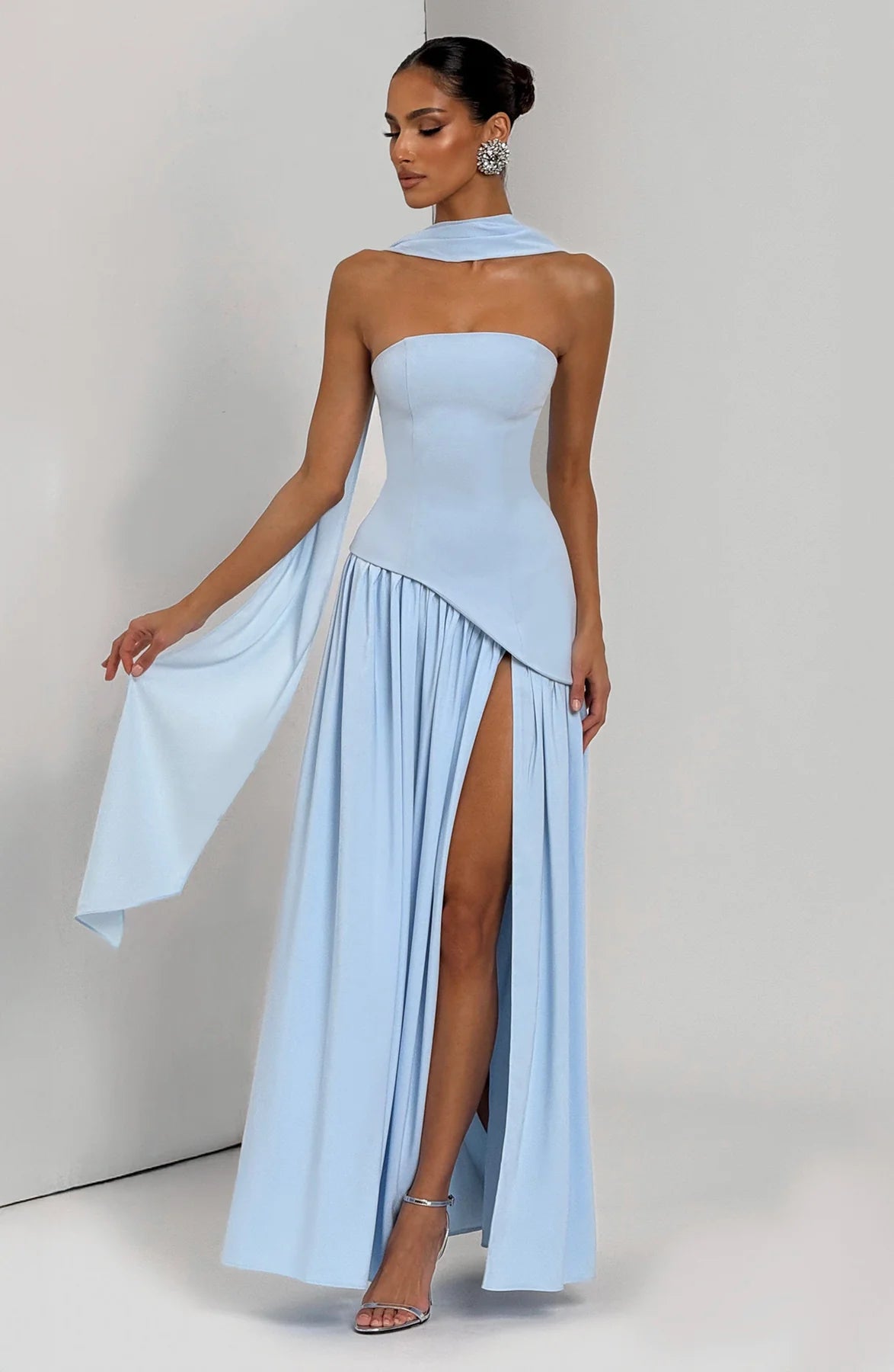 Aura Maxi Dress - Azul Bebe