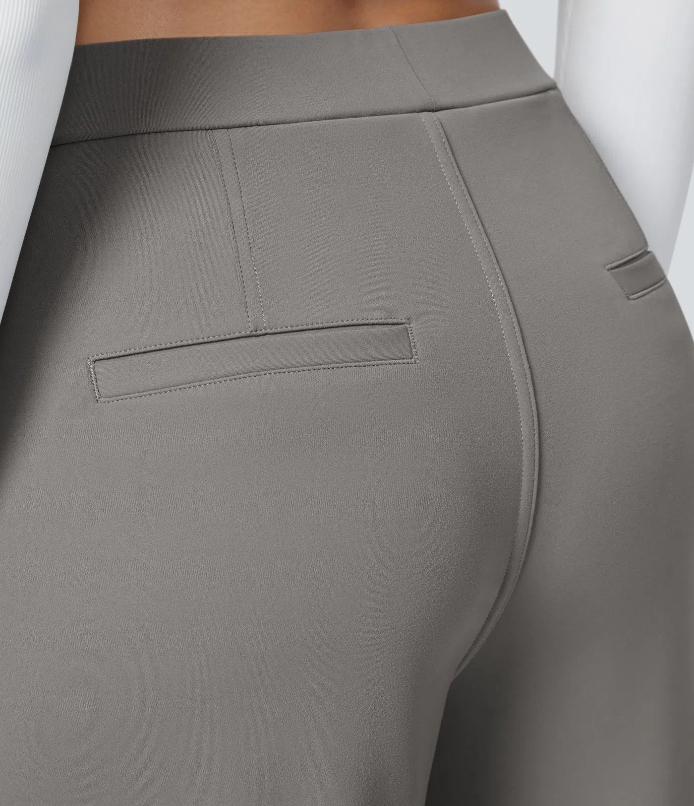 Pantalones de trabajo de cintura alta con bolsillos y pernera recta - Gris