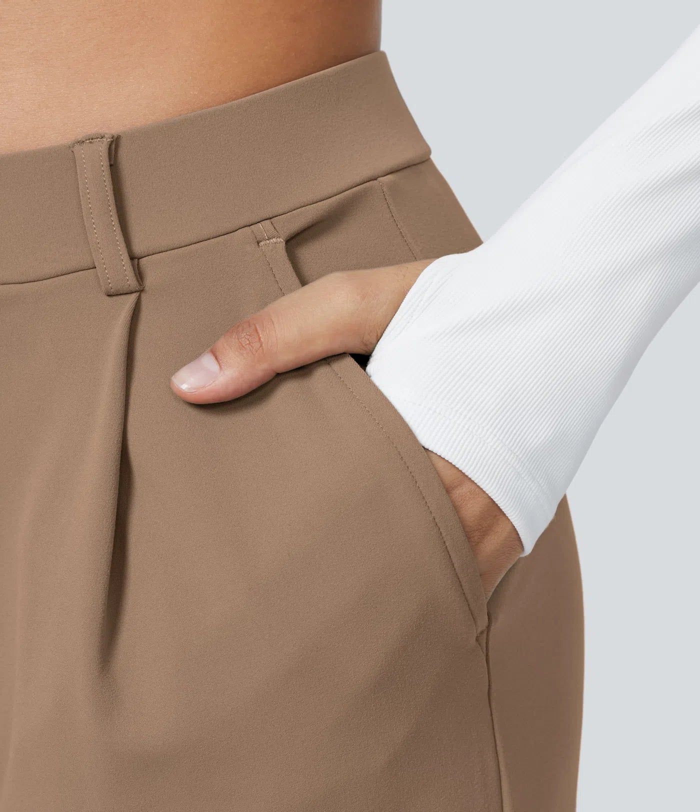 Pantalones de trabajo de cintura alta con bolsillos y pernera recta - Marrón