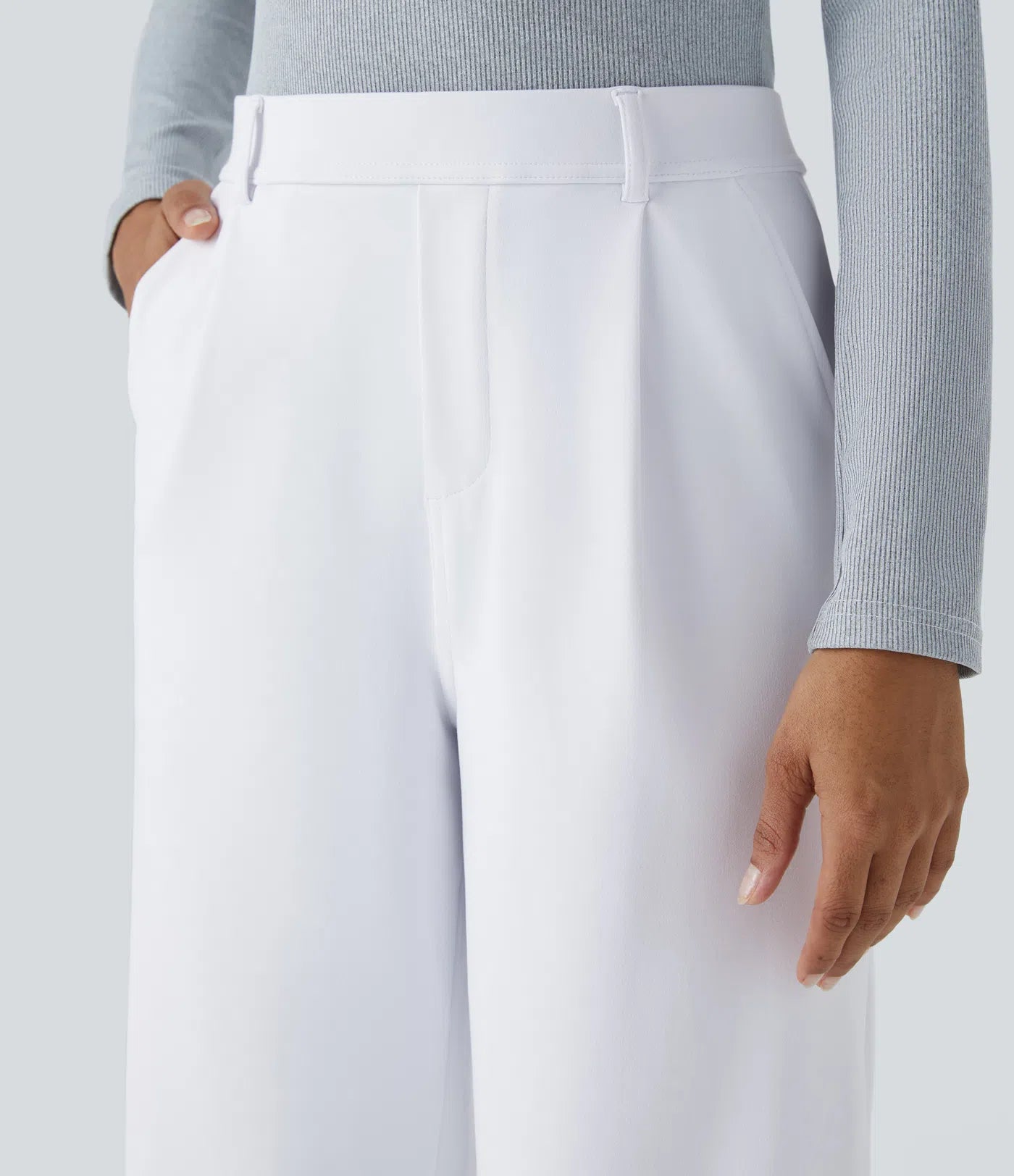 Pantalones de trabajo de cintura alta con bolsillos y pernera recta - Blancos