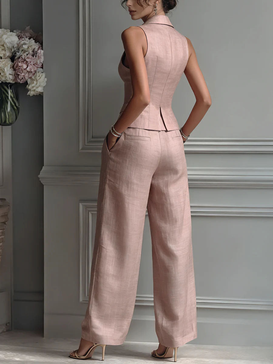 Traje de dos piezas con cuello en V y botones