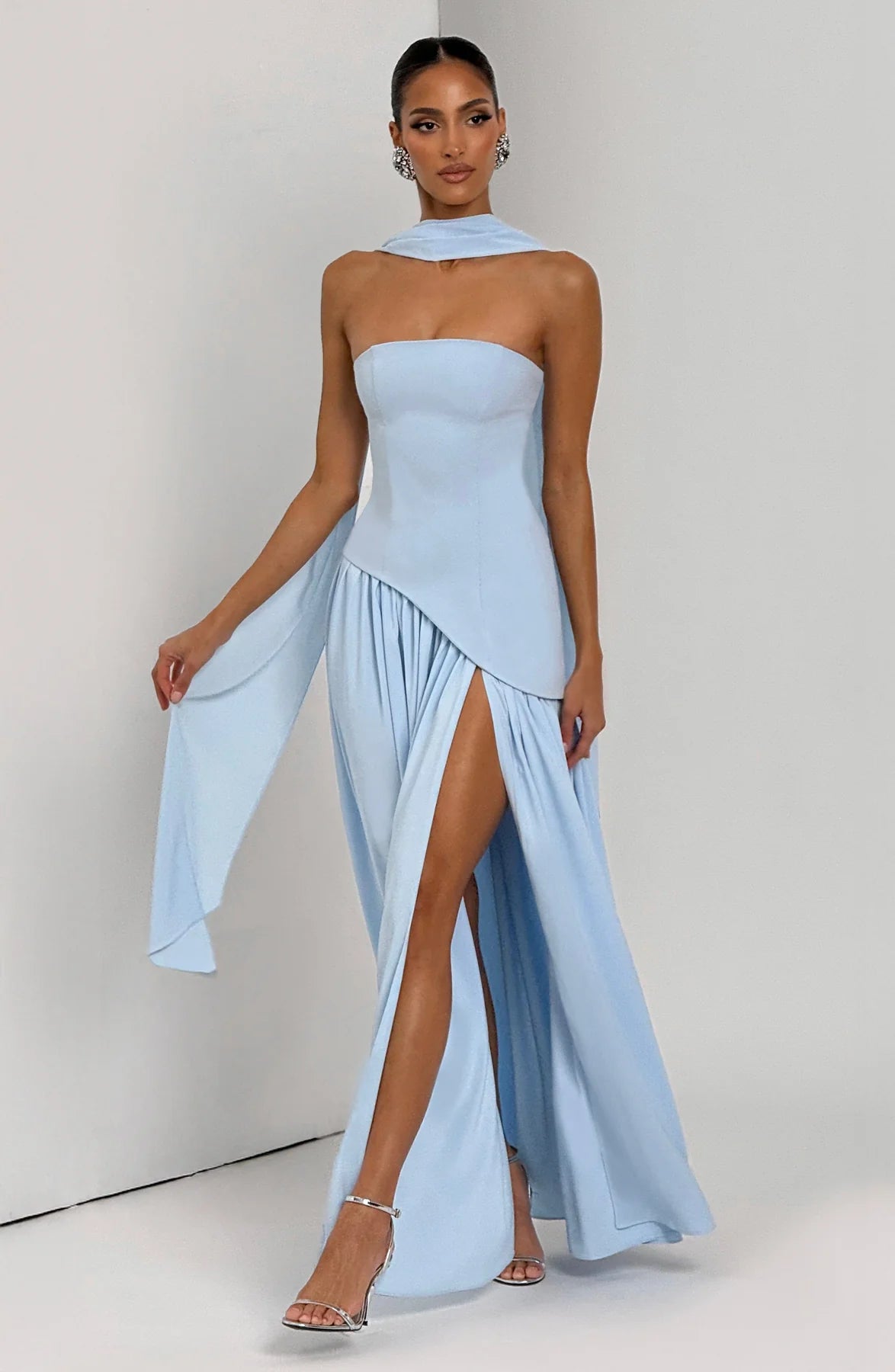 Aura Maxi Dress - Azul Bebe