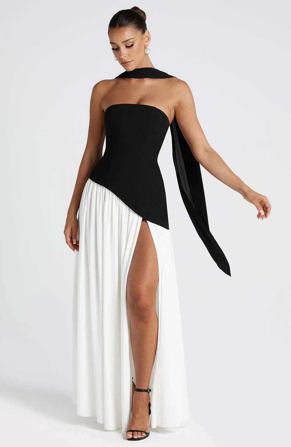 Aura Maxi Dress - Negro-Blanco